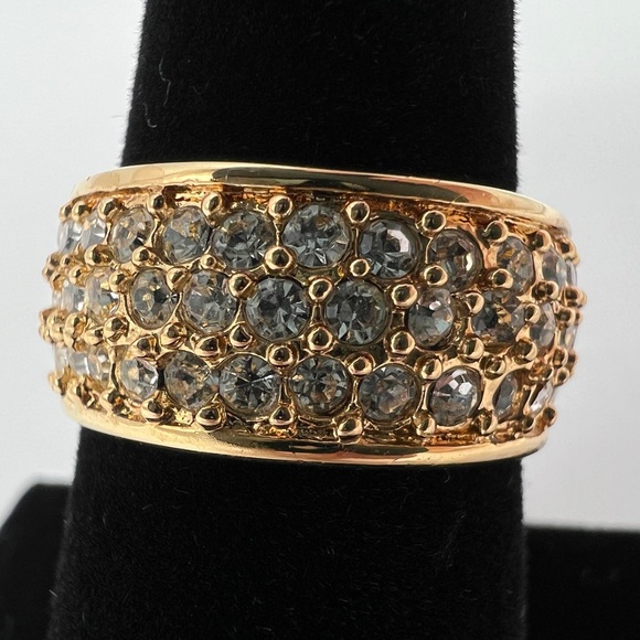 Gold & Rhinestone Ring - Picture 6 of 12